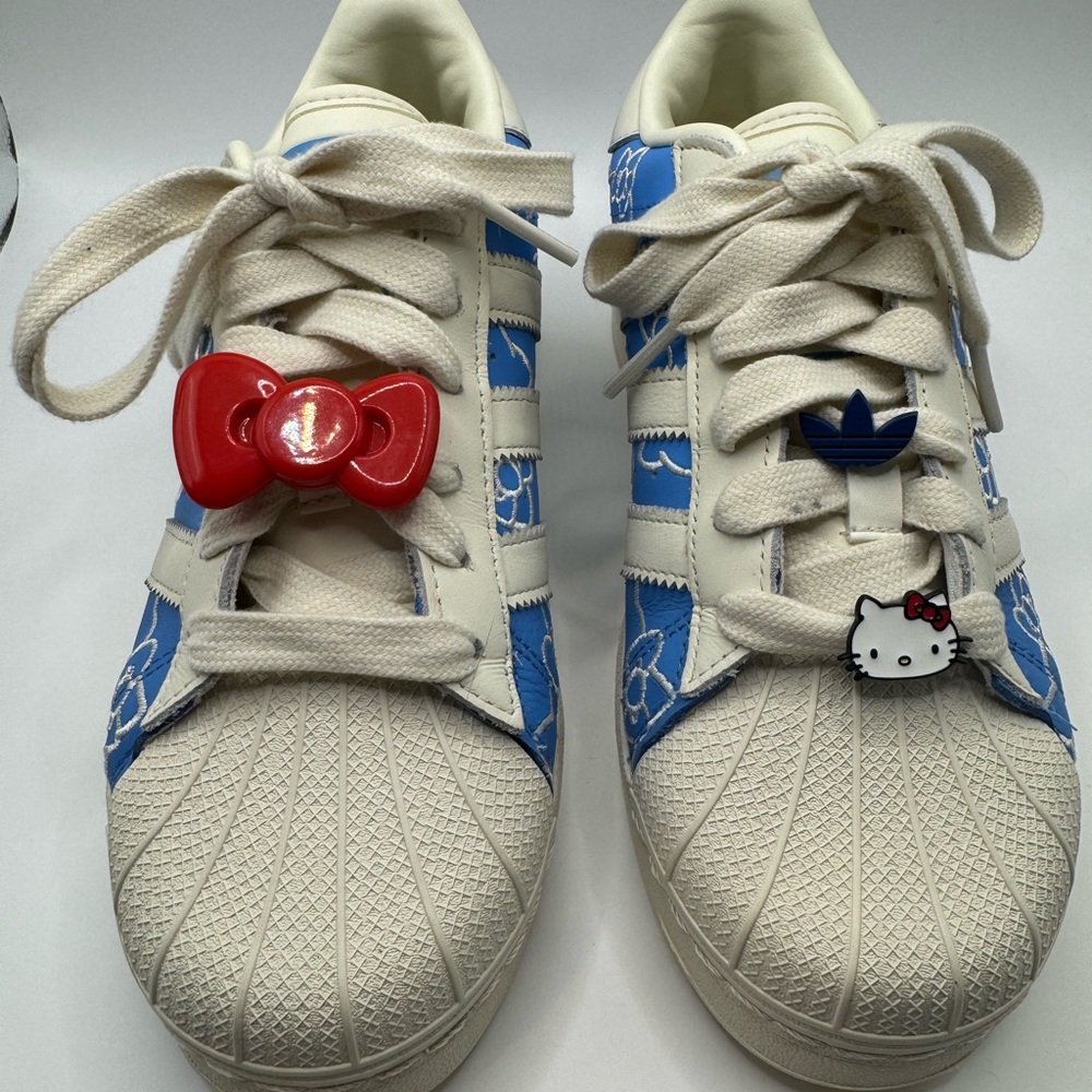 Adidas X Hello Kitty Superstar Xlg Blue Burst Size 6 Women’s